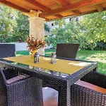 Apartment Rov 722